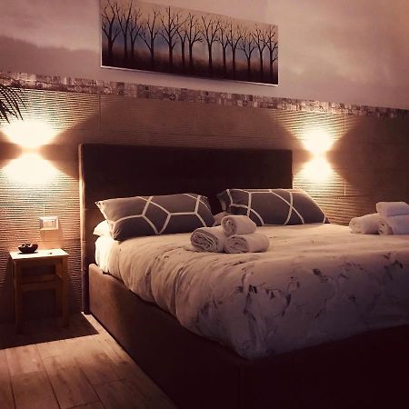 ブリンディジ La Piazzetta Bed & Breakfast エクステリア 写真